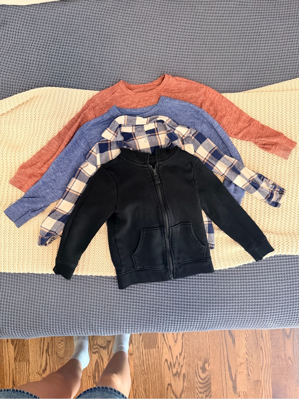 Boys assorted brand 4t tops